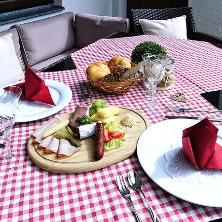 Guest house Gletscher-landhaus Brunnenkogel 3*