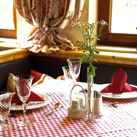 Gletscher-landhaus Brunnenkogel Guest house Sankt Leonhard im Pitztal