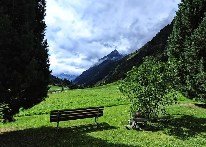 Guest house Gletscher-landhaus Brunnenkogel Sankt Leonhard im Pitztal