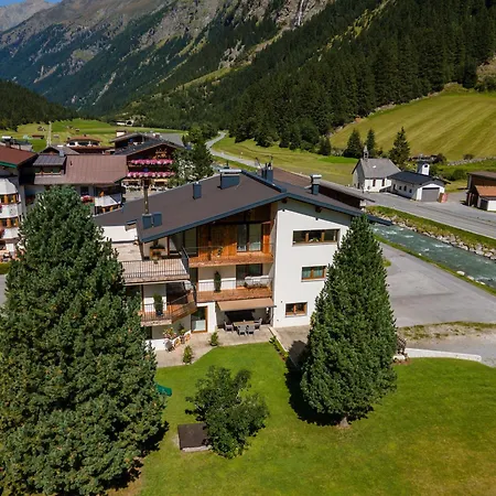 Affittacamere Gletscher-landhaus Brunnenkogel Sankt Leonhard im Pitztal